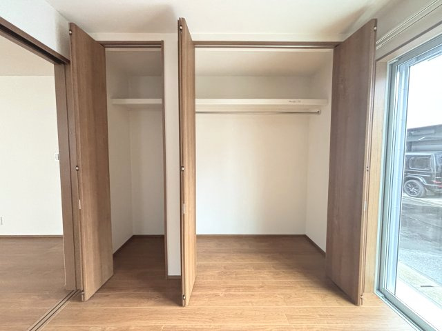 収納2ヶ所付きのお部屋です