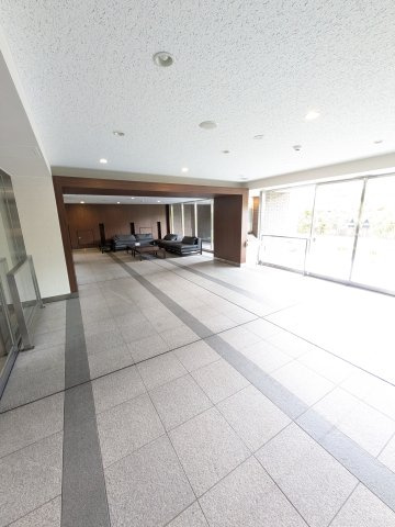 パークホームズ新川崎東のロビー