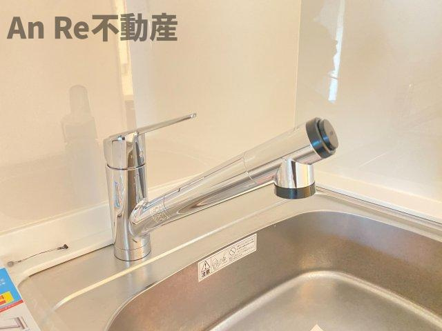 さいたま市緑区大字大門のアパートのキッチン