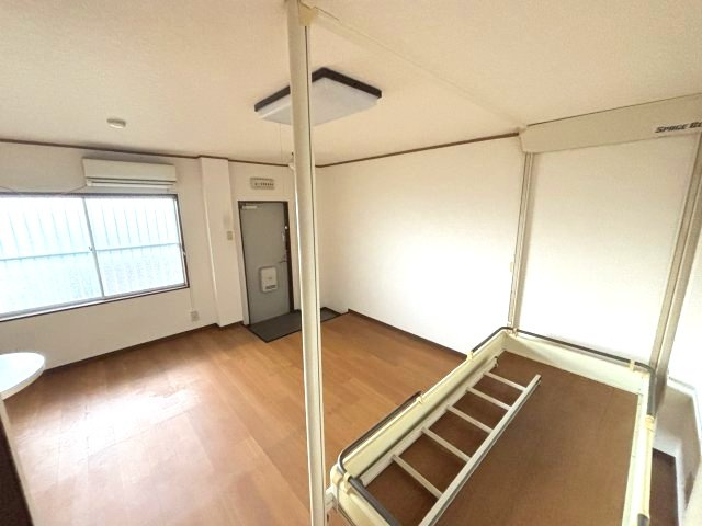 アンメゾンド喜志の洋室