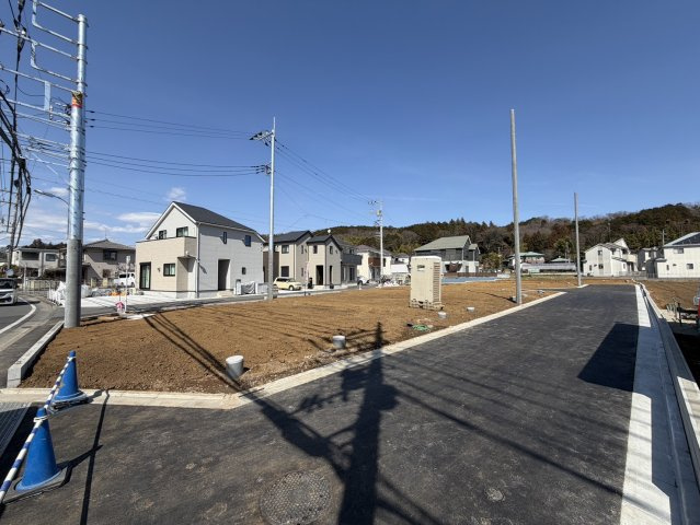 八王子市犬目町　建築条件付き売地　NO.８の前面道路含む現地写真