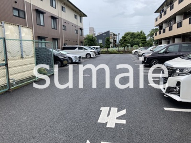 サンヴァリーⅡの駐車場|敷地内駐車場。（要確認）