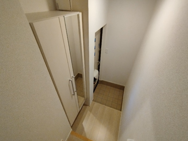 ラトゥール・エヌの玄関