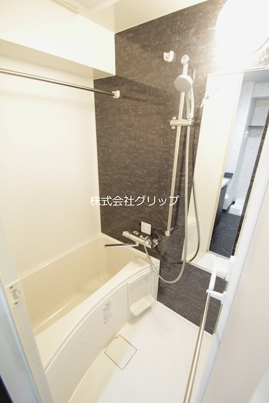 Le'a横濱桜木町の浴室