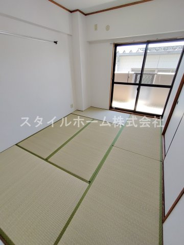 フレスコラヴィエの和室