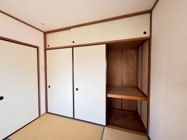クレール北浜の和室