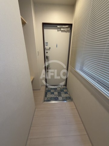 大阪ドーム前九条南ビル　九条南小学校区の玄関|大阪ドーム前九条南ビル　　玄関