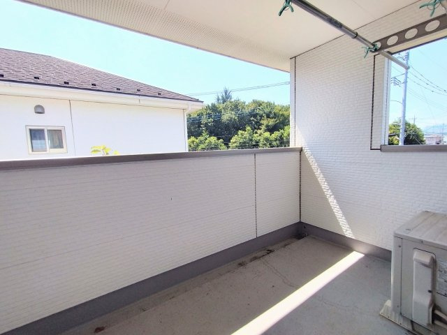 【バルコニー】 | 川越市大塚１丁目 | 急な雨でも安心のインナーバルコニーです