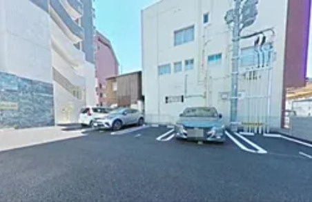 Tiara本町の駐車場
