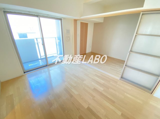 BASE NAMIYOKEの居間・リビング