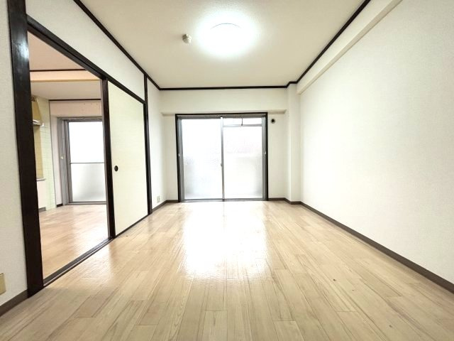 エムテック藤井寺の洋室