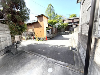 【前面道路含む現地写真】 | 岡崎東福ノ川町　中古戸建【2015年築★太陽光発電】