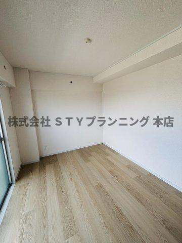 仲介手数料0円！ヴィラ・サンシャインの洋室