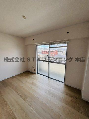 仲介手数料0円！ヴィラ・サンシャインの洋室