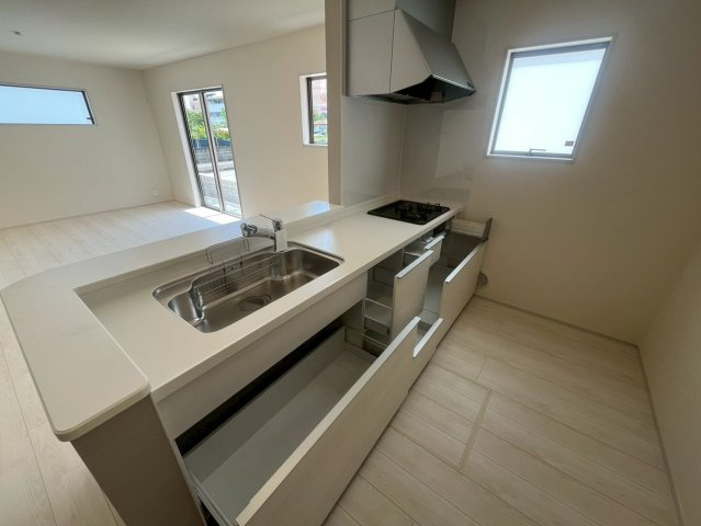 うるま市前原新築戸建て 1号棟（全10棟）のキッチン|キッチン収納