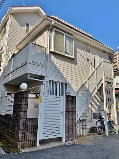 新宿区若葉1丁目のアパートの画像