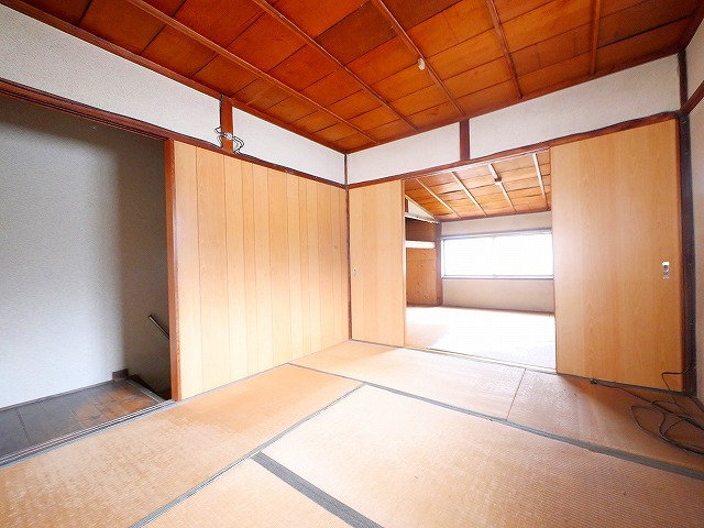 三条添川戸建賃貸の和室