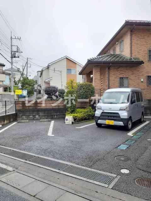 アンジュ　アビタシオンの駐車場