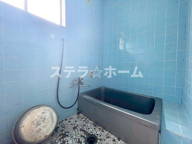 成育5 中古戸建の浴室|きれいなお風呂です