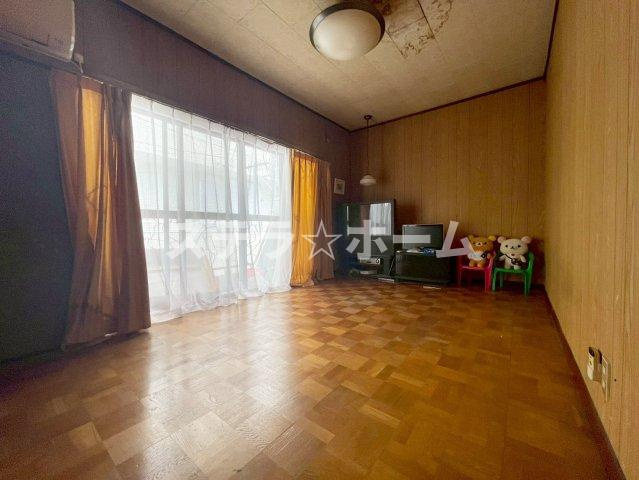 成育5 中古戸建の洋室|きれいな洋室です