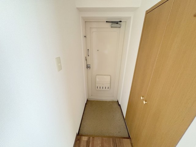 コーポ南生駒の玄関