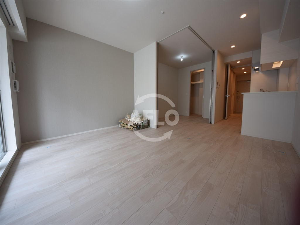 OPUS RESIDENCE SHINSAIBASHI SOUTHの居間・リビング|OPUS RESIDENCE SHINSAIBASHI SOUTH　リビング