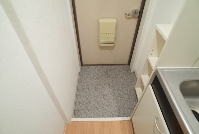 ハッピーコート甲南山手の玄関