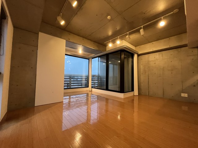 【居間・リビング】