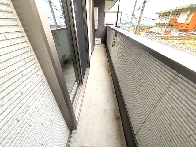 リアライズ箕岡のバルコニー