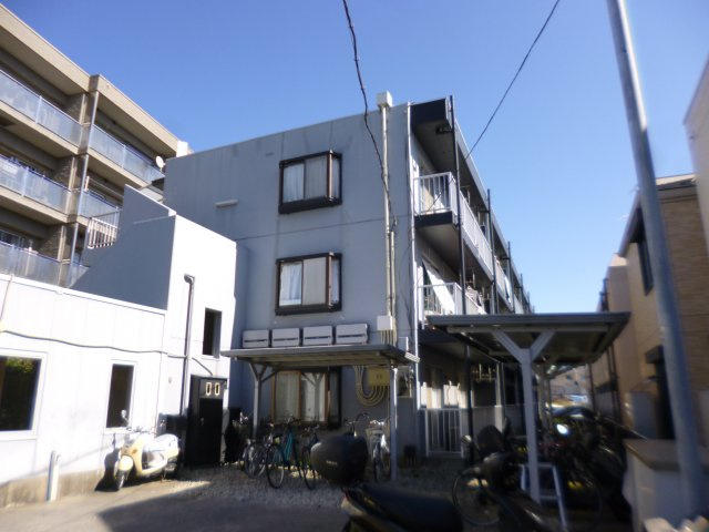 プラザ西調布の外観