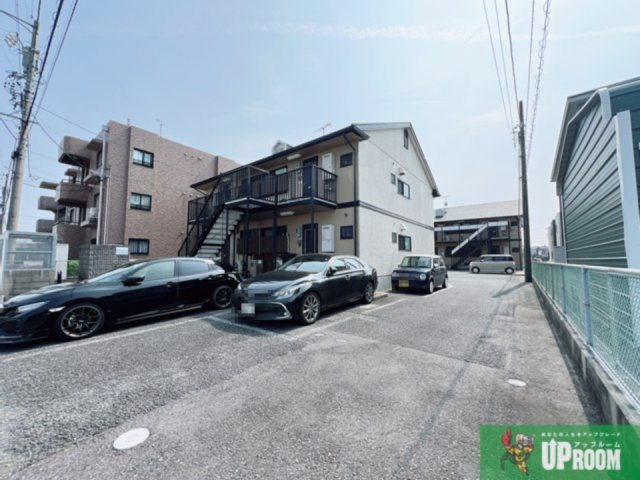 サンパティーの駐車場