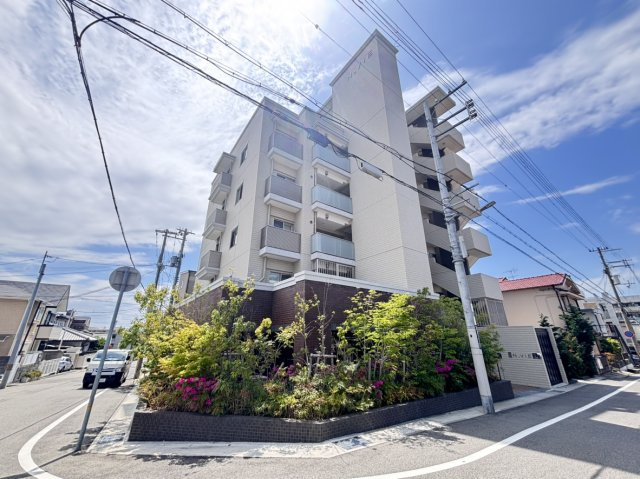 エヌヴィ六甲篠原の外観
