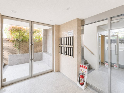 【エントランス】 | ユニテ藤が丘ウエストテラス | ◆管理体制良好なマンションです。清潔感のあるエントランスに開放感のある住環境。