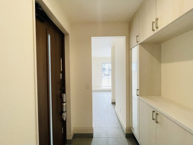 『八王子市新築戸建て』八王子市石川町3238【仲介手数料無料】の玄関|～仲介手数料無料☆八王子ひなた不動産～八王子市石川町　新築戸建て