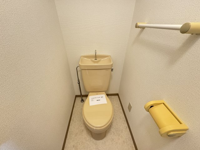 フローレンスビレッジⅢ のトイレ