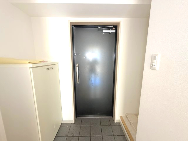 アクロス神戸住吉ステーションフロントの玄関
