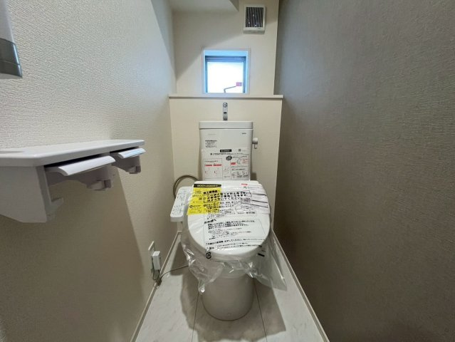 うるま市前原新築戸建て 4号棟（全10棟）のトイレ