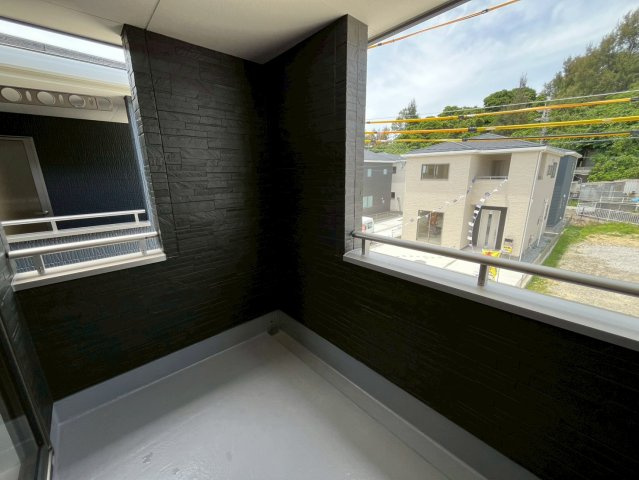 うるま市前原新築戸建て 4号棟（全10棟）のバルコニー