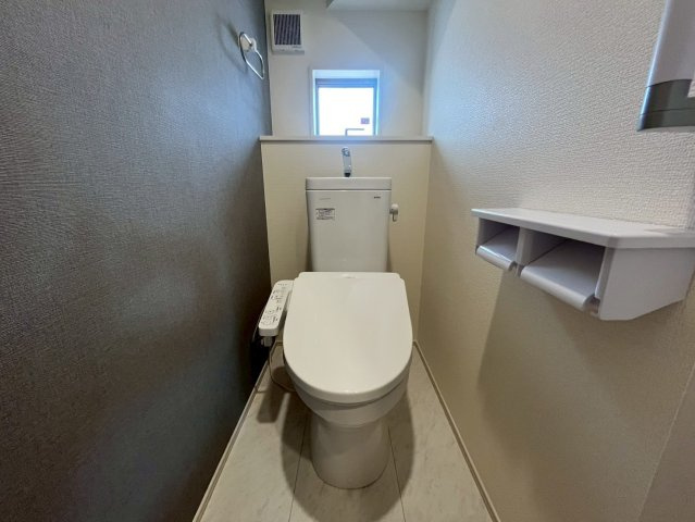 うるま市前原新築戸建て 10号棟（全10棟）のトイレ