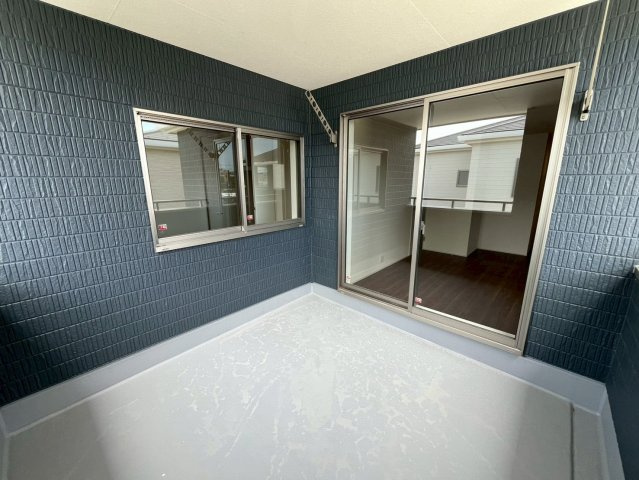 うるま市前原新築戸建て 10号棟（全10棟）のバルコニー