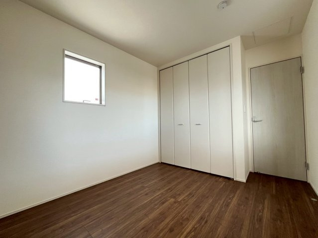 うるま市前原新築戸建て 10号棟（全10棟）の洋室