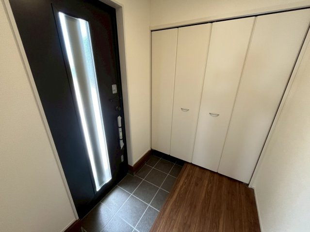 うるま市前原新築戸建て 10号棟（全10棟）の玄関