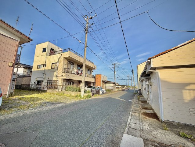 【駅チカ9分！】日立市千石町中古戸建の前面道路含む現地写真