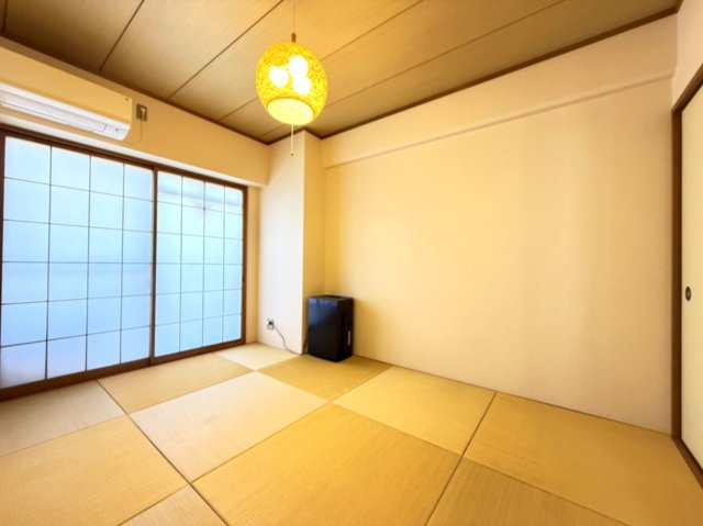 岡本ローズガーデンの駐車場