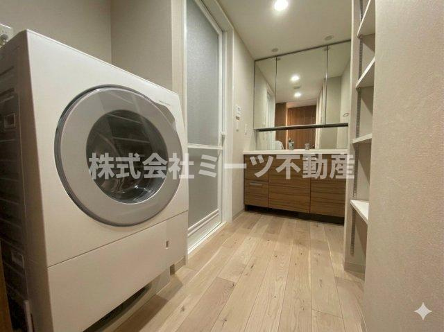 ヴエリテ山本駅前テラスの洗面所