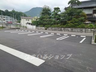 アールコートⅠの駐車場