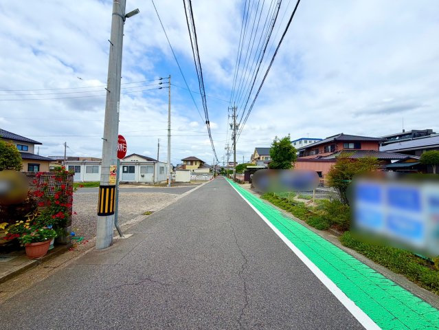 長久手市下川原土地の前面道路含む現地写真|前面道路①