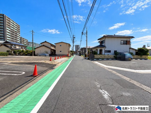 長久手市下川原土地の前面道路含む現地写真|前面道路①