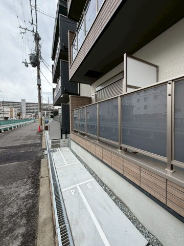 グランルーベルの駐車場