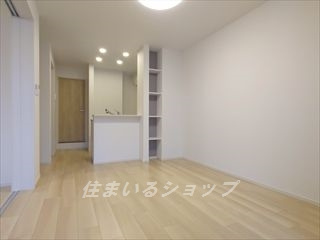 広島市安佐北区亀山４丁目のアパートの居間・リビング